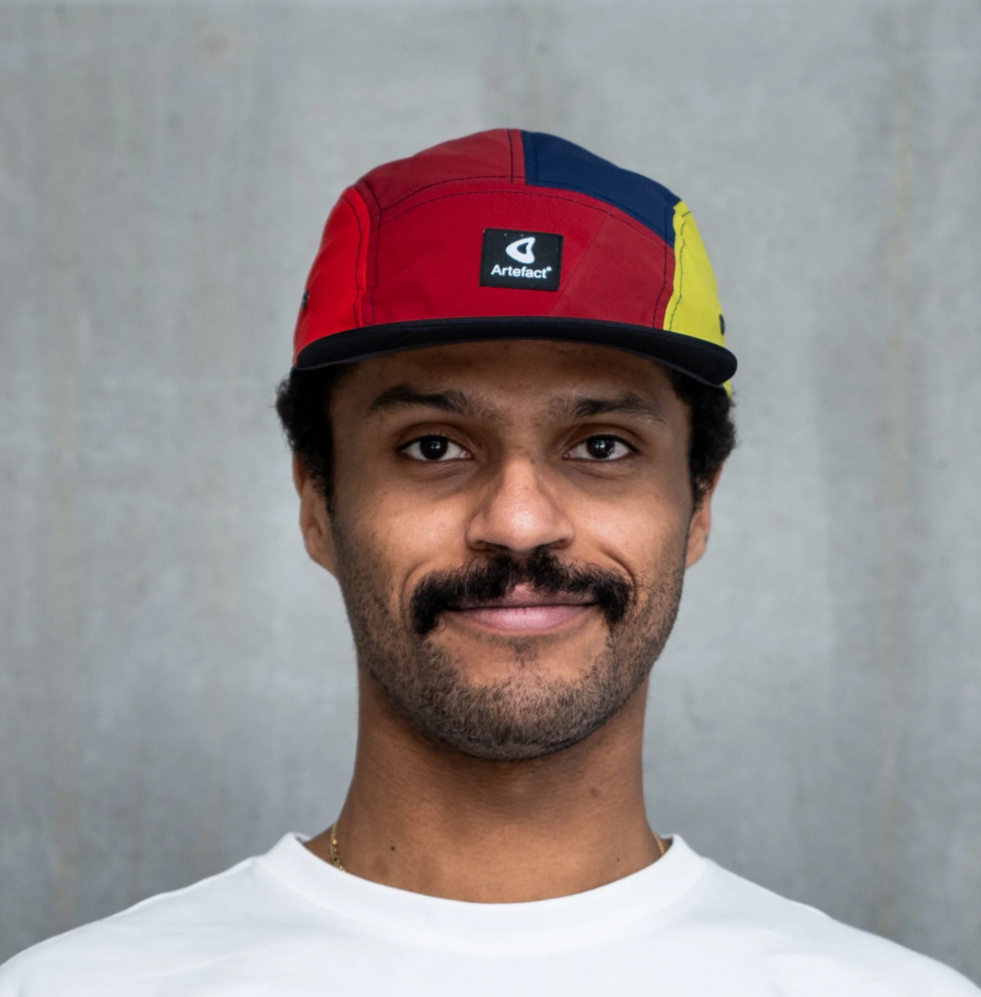 Casquettes upcyclées à partir de matos outdoor